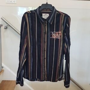 Cool men's button down shirt. Size XXL